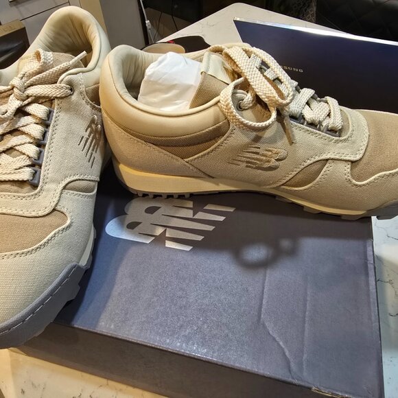 New Balance Rainier Low-Cut CP UALGSCP SAND BEIGE Width D Hiking boots MENS 11 - Picture 3 of 9